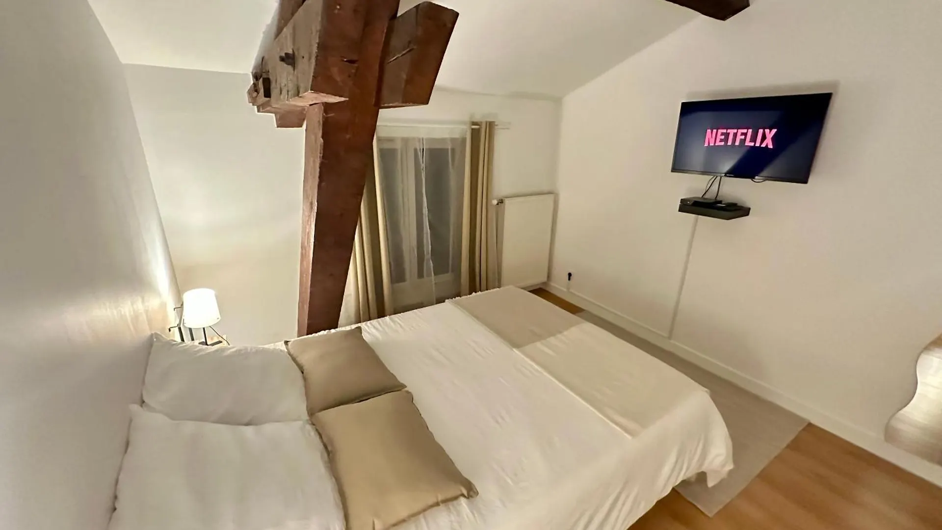 Apartment Spacieux & Charmant 2 Chambres - Lyon Bron Eurexpo